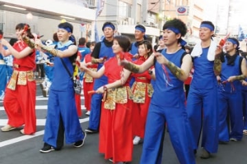 写真：さかいで大橋まつり